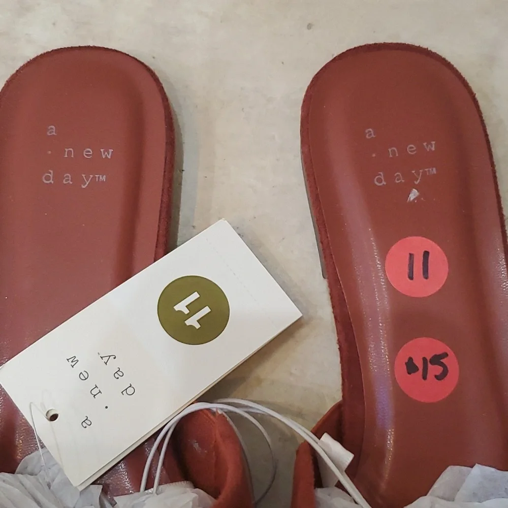 "a new day" Shoes - Picture 2 of 4